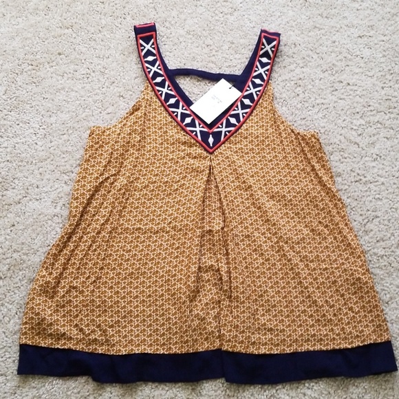 AUTUMN Top - Picture 2 of 3